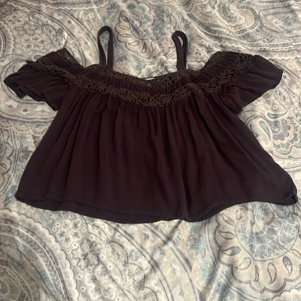 American Eagle Outfitters cold shoulder gauze style top XS